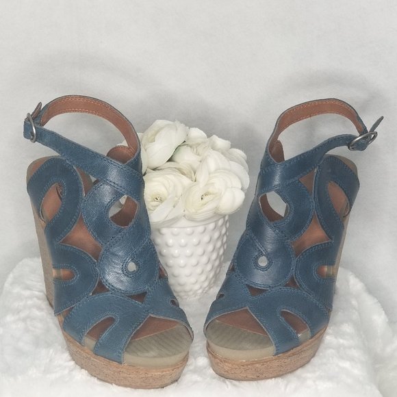 Lucky Brand Penrose Platform Sandal - Picture 4 of 6